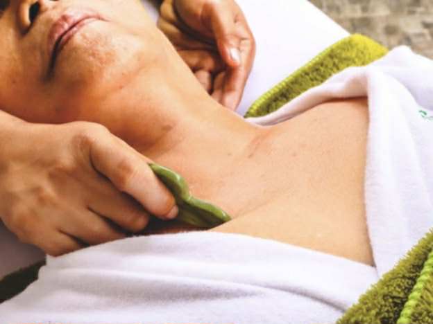 Gua Sha Faceslift